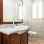 Villa In Un Piccolo Paradiso