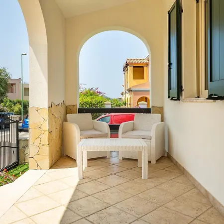 Villa In Un Piccolo Paradiso