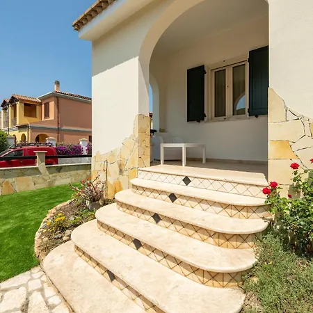Villa In Un Piccolo Paradiso